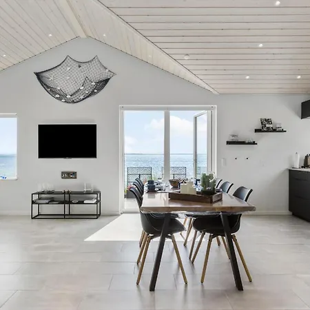 Holiday home Gorgeous In Skarup Fyn With House Sea View Skarupore